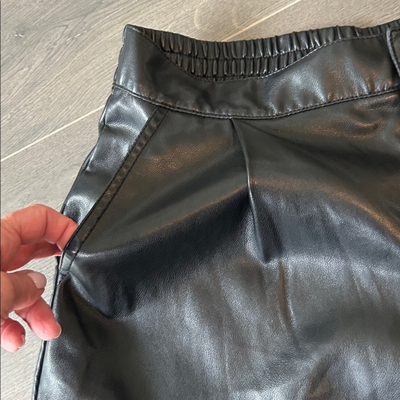 Rachel Zoe Faux Leather Cargo High Rise Straight Leg Pants Black Size XL - Picture 8 of 16